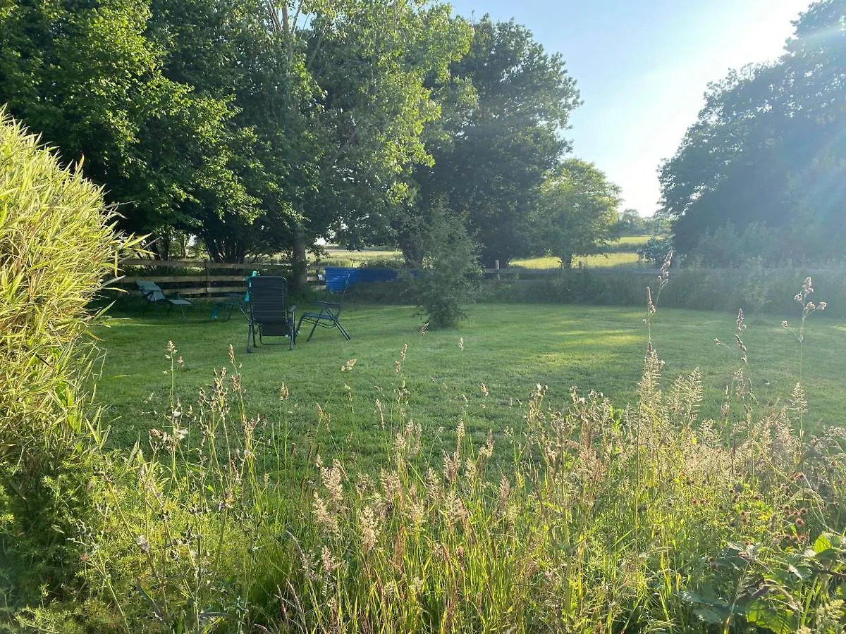 Holiday home L'Ote De Brekilien Villa Saint-Malon-sur-Mel
